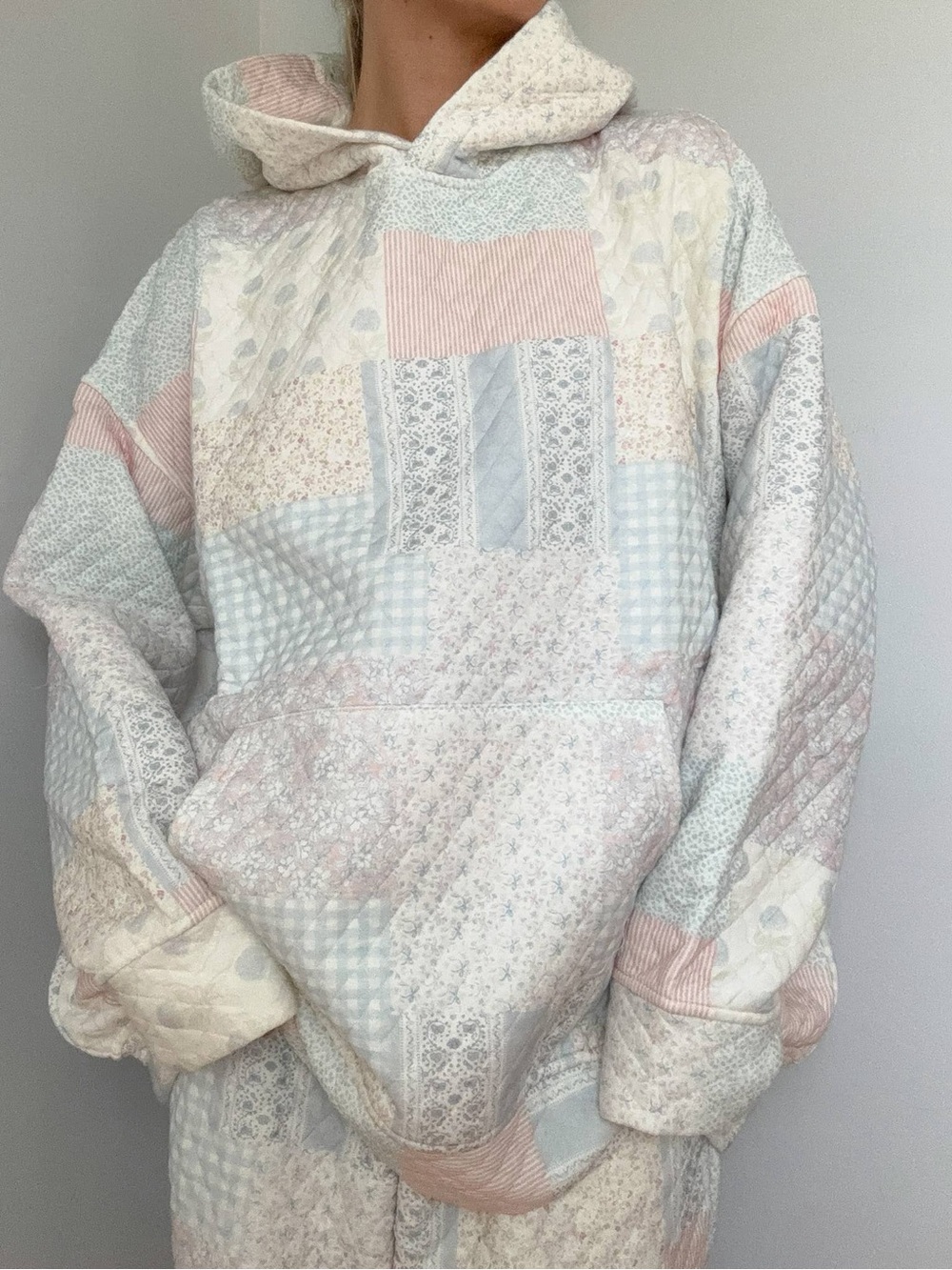Pastel Quilted Patchwork Hoodie - Women's - Picture 4 of 4